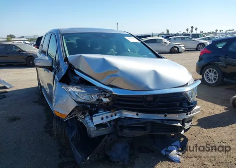 2021 Honda Odyssey Touring из США, поврежденный, VIN 5FNRL6H84MB022473